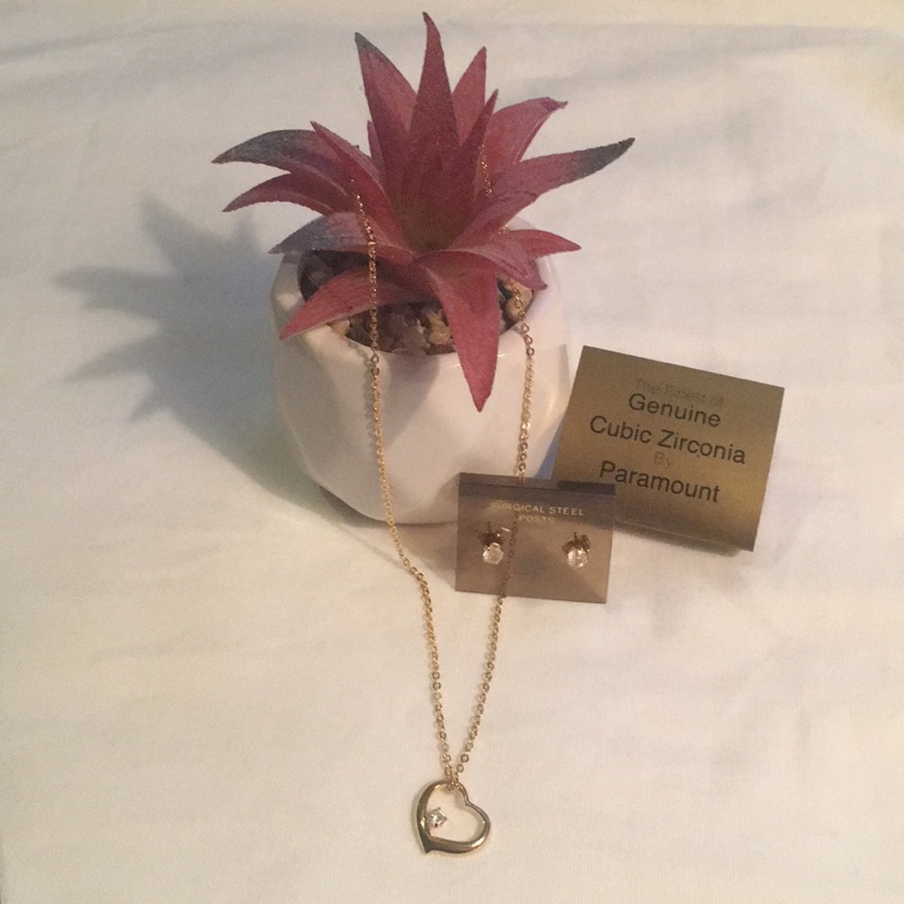 CZ Necklace & Earrings Set. NWT